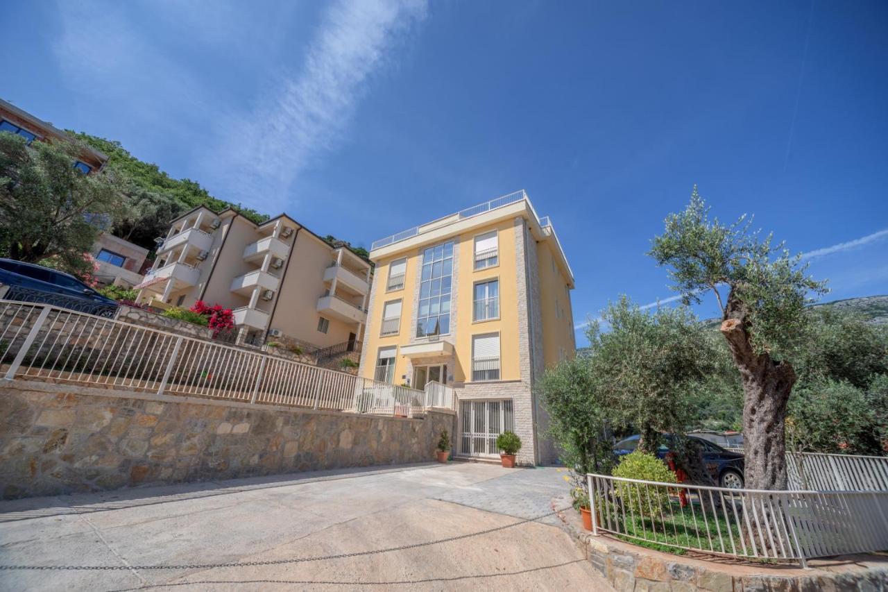 Apartments Bonazza Petrovac Exteriör bild